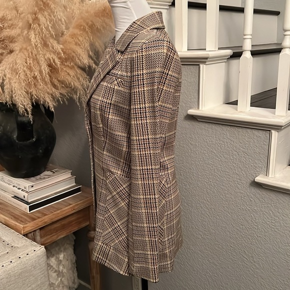 CAbi Pastime Plaid Notched Collar Patch Pocket Blazer Size 0 - Picture 5 of 8